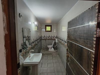 Bathroom Image of 1140 Sq.ft 3 BHK Builder Floor for rent in Barra Kanpur for Rs. 8000