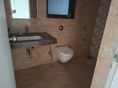 Image of 918 Sq.ft 2 BHK Apartment / Flat for sale in Amanora Gold Towers, Hadapsar, Pune for Rs. 11800000
