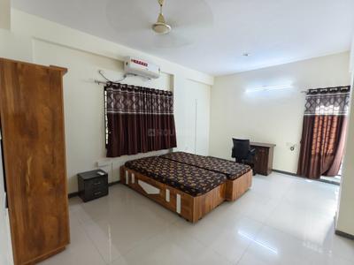 Hall Image of 2800 Sq.ft 4 BHK Apartment / Flat for rent in Race Course Vadodara for Rs. 55000