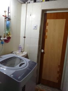 Bathroom Image of 875 Sq.ft 2 BHK Apartment / Flat for sale in Kandivali West Mumbai for Rs. 14000000