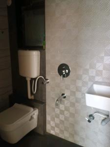 Common Bathroom Image of 700 Sq.ft 1 BHK Apartment / Flat for sale in Kalyan East Kalyan for Rs. 4200000