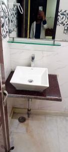 Bathroom Image of 455 Sq.ft 1 BHK Independent House for rent in Paschim Vihar New Delhi for Rs. 16400