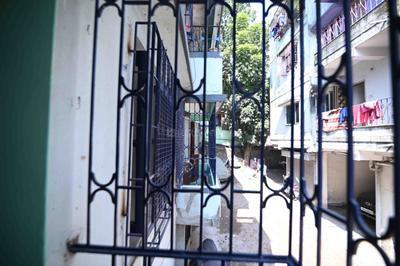 Balcony Image of 700 Sq.ft 2 BHK Independent House for rent in Sealdah Kolkata for Rs. 18000