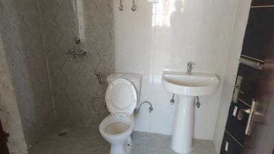 Image of 1349 Sq.ft 3 BHK Apartment / Flat for sale in Amrapali Heartbeat City IV, Sector 107, Noida for Rs. 14900000