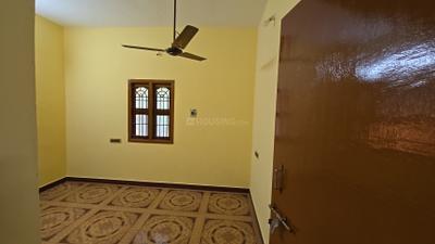Bedroom Image of 750 Sq.ft 2 BHK Independent House for rent in Manaveli Puducherry for Rs. 7000
