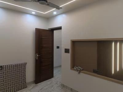Bedroom Image of 1150 Sq.ft 3 BHK Apartment / Flat for sale in Pitampura New Delhi for Rs. 15000000
