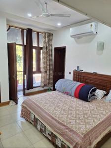 Bedroom Image of 1250 Sq.ft 2 BHK Builder Floor for rent in Hauz Khas New Delhi for Rs. 90000