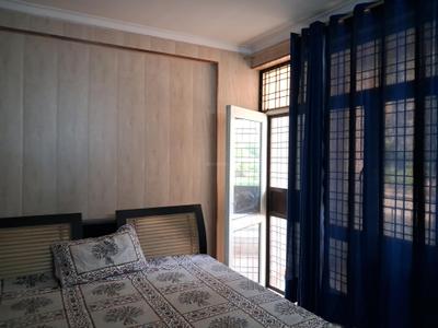 Bedroom Image of 1750 Sq.ft 3 BHK Apartment / Flat for sale in Sector 137 Noida for Rs. 18500000