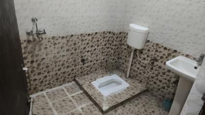 Image of 960 Sq.ft 3 BHK Builder Floor for rent in Kidwai Nagar, Kanpur for Rs. 15000