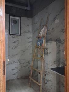Common Bathroom Image of 1100 Sq.ft 2 BHK Apartment / Flat for sale in DM Infra, Sector 104 Noida for Rs. 4350000