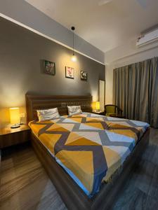 Bedroom Image of 435 Sq.ft Studio Studio for rent in Paramount Pine And Oak Studio, Surajpur Greater Noida for Rs. 14500