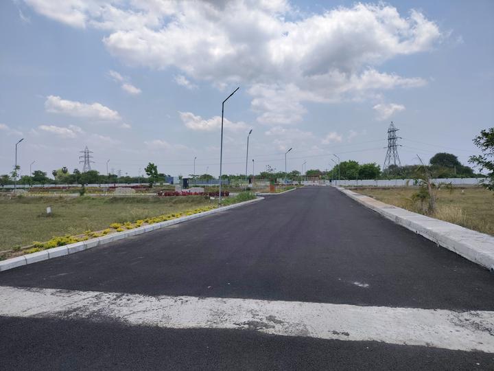 Purva Raagam Main Image 1