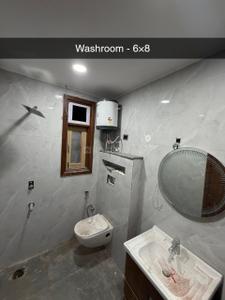 Bathroom Image of 1425 Sq.ft 3 BHK Apartment / Flat for sale in Mehrauli New Delhi for Rs. 14000000