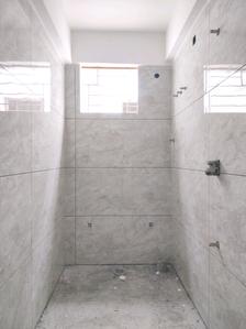 Common Bathroom Image of 1275 Sq.ft 3 BHK Apartment / Flat for sale in Sai Golden Horizon by Sai Ganesh Builders, Kengeri Bengaluru for Rs. 9800000