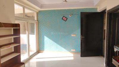 Living Room Image of 1120 Sq.ft 2.5 BHK Apartment / Flat for sale in Amrapali Silicon City, Sector 76 Noida for Rs. 11600000
