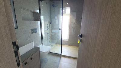 Image of 2500 Sq.ft 4 BHK Apartment / Flat for rent in Lokhandwala Minerva, Worli, Mumbai for Rs. 450000
