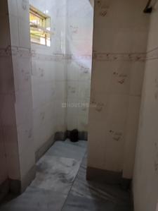 Bathroom Image of 600 Sq.ft 2 BHK Independent House for rent in Garia, Sonarpur Kolkata for Rs. 8000
