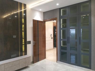 Bedroom Image of 1800 Sq.ft 3 BHK Builder Floor for sale in Vikaspuri New Delhi for Rs. 35000000