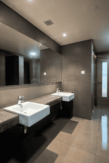 Pride Park Royale Main Image 1