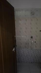 Bathroom Image of 2400 Sq.ft 2 BHK Builder Floor for rent in UPAVP Vrindavan Yojna, Roberts Lines Lucknow for Rs. 10000