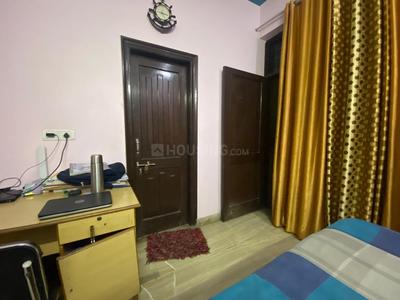 Bedroom Image of Girl Pg in Green Field Colony, Faridabad