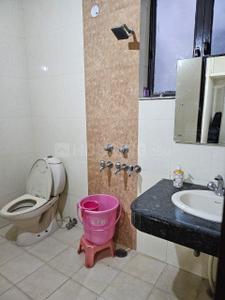 Bathroom Image of 666 Sq.ft 1 BHK Independent House for rent in Sector 7 Gurgaon for Rs. 14000