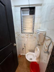 Bathroom Image of 400 Sq.ft 1 BHK Apartment / Flat for sale in Andheri West Mumbai for Rs. 13000000