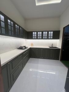 Kitchen Image of 750 Sq.ft 2 BHK Apartment / Flat for sale in Rolland Vantage, Andheri West Mumbai for Rs. 13800000