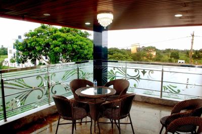Balcony Image of 1290 Sq.ft 3 BHK Villa for sale in Metro City Park Villas, Nepalgange Kolkata for Rs. 7600000