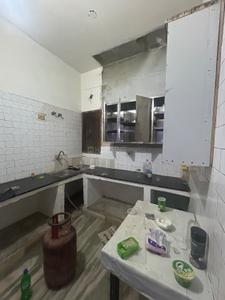Kitchen Image of 950 Sq.ft 2 BHK Apartment / Flat for rent in Bagla Anand Vrindavan, Civil Lines Agra for Rs. 25000