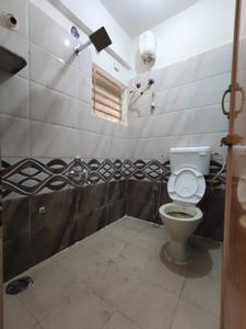Bathroom Image of 2500 Sq.ft 2 BHK Apartment / Flat for rent in Electronic City Phase 2 Bengaluru for Rs. 30000