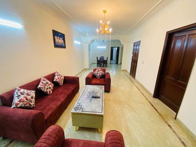 Hall Image of Premium Girls PG Nearby Downtown in DLF Phase 2, Gurgaon