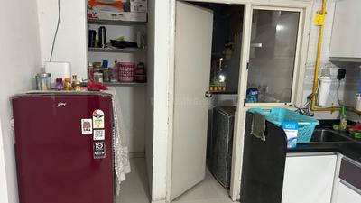 Kitchen Image of 1620 Sq.ft 3 BHK Apartment / Flat for rent in Bhojani Sukruti Santakaram, Paldi Ahmedabad for Rs. 30000