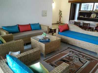 Hall Image of 1600 Sq.ft 2 BHK Apartment / Flat for rent in Sarva Priya Apartments, Hauz Khas New Delhi for Rs. 135000
