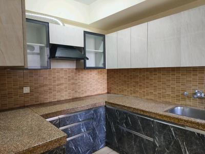 Kitchen Image of 1950 Sq.ft 3 BHK Apartment / Flat for sale in Orris Greenopolis, Sector 89 Gurgaon for Rs. 16800000