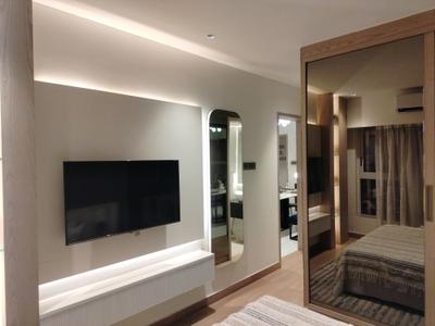 Bedroom Image of 3250 Sq.ft 5 BHK Apartment / Flat for sale in Vile Parle East Mumbai for Rs. 137500000