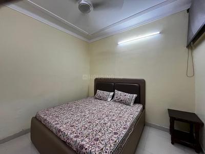 Bedroom Image of 800 Sq.ft 2 BHK Builder Floor for sale in Sri Niwaspuri New Delhi for Rs. 12000000