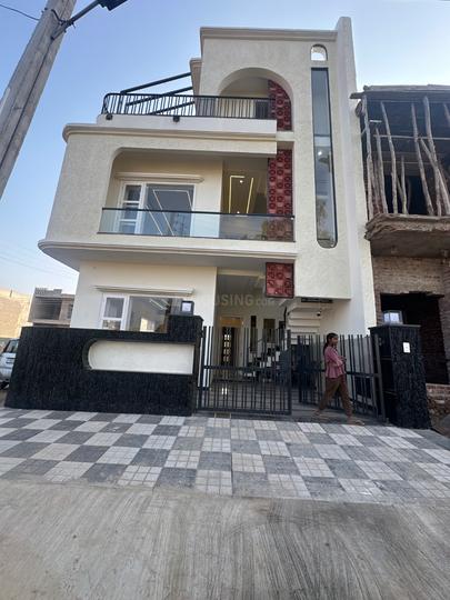 Sector 123 Main Image 1