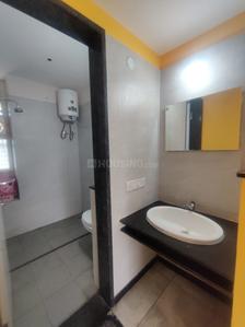 Bathroom Image of 1100 Sq.ft 2 BHK Apartment / Flat for rent in HBR Layout Bengaluru for Rs. 33000