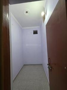 Bedroom Image of 1600 Sq.ft 2 BHK Builder Floor for rent in Indira Nagar Lucknow for Rs. 15000
