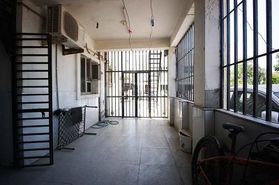 Main Entrance Image of 3600 Sq.ft 5 BHK Independent House for sale in Pethapur Gandhinagar for Rs. 18500000