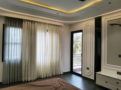 Bedroom Image of 3240 Sq.ft 4 BHK Builder Floor for sale in Palam Vihar Gurgaon for Rs. 31500000