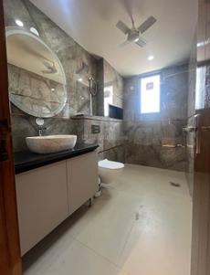 Bathroom Image of 1440 Sq.ft 3 BHK Builder Floor for rent in GTB Nagar New Delhi for Rs. 65000