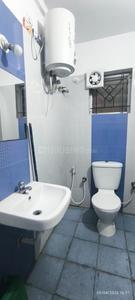 Bathroom Image of 1000 Sq.ft 2 BHK Independent House for rent in Jalahalli Bengaluru for Rs. 23000