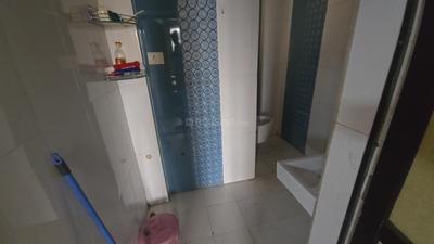 Galaxy Orion Bathroom Two 4