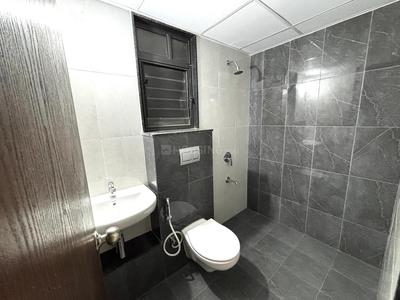 Bathroom Image of 1400 Sq.ft 1 BHK Independent House for rent in Sawangi Wardha for Rs. 15000