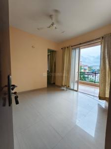 1 BHK Unfurnished Flat