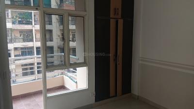 Bedroom Image of 950 Sq.ft 2 BHK Apartment / Flat for sale in Supertech Livingston, Crossings Republik Ghaziabad for Rs. 7500000