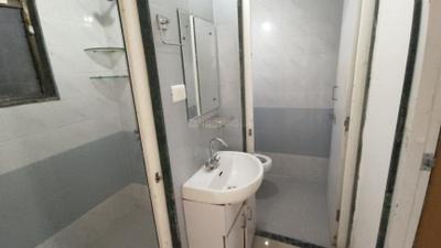 Bathroom Image of 600 Sq.ft 1 BHK Apartment / Flat for rent in Sector 14 Dwarka New Delhi for Rs. 20000