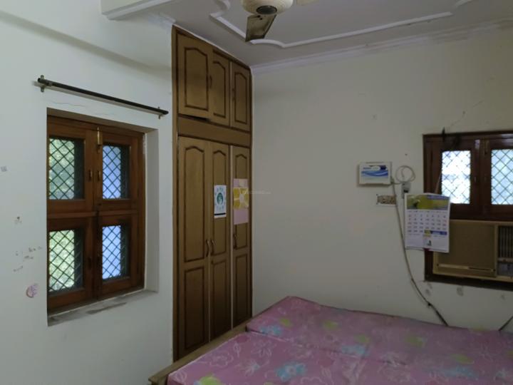 Poorvi Pitampura, Pitampura Bedroom 1